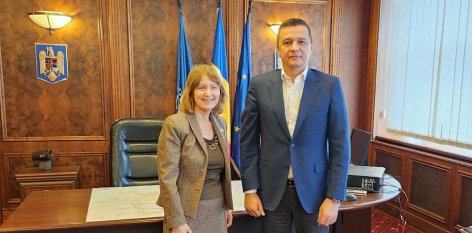 Sorin Grindeanu a discutat cu ambasadoarea SUA despre „problema măsurătorilor pe Dunăre”