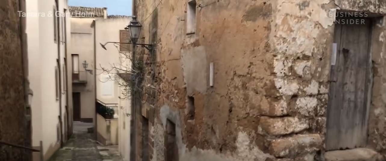 Un australian a cumpărat o casă în Italia, dar a fost nevoit să o vândă. Care este motivul