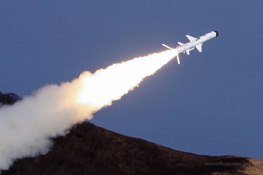 O rachetă ucraineană ar fi fost interceptată de forțele ruse în sudul Peninsulei Crimeea