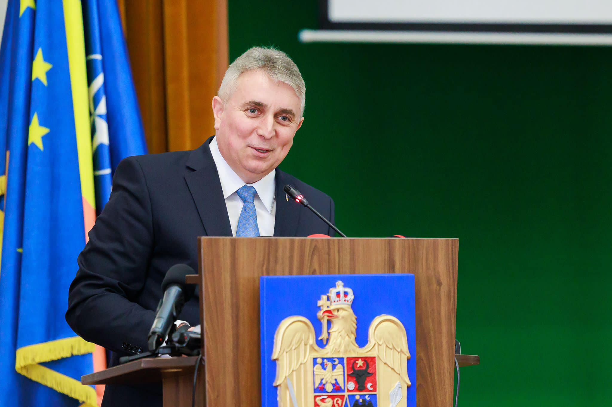 „PNL nu este un concurs de frumuseţe şi de privit în oglindă”