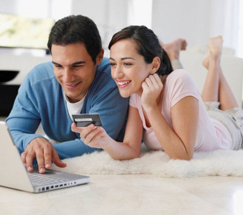 Dependența de online! Românii i-au bătut pe europeni și americani – Câte ore petrec pe internet (studiu)