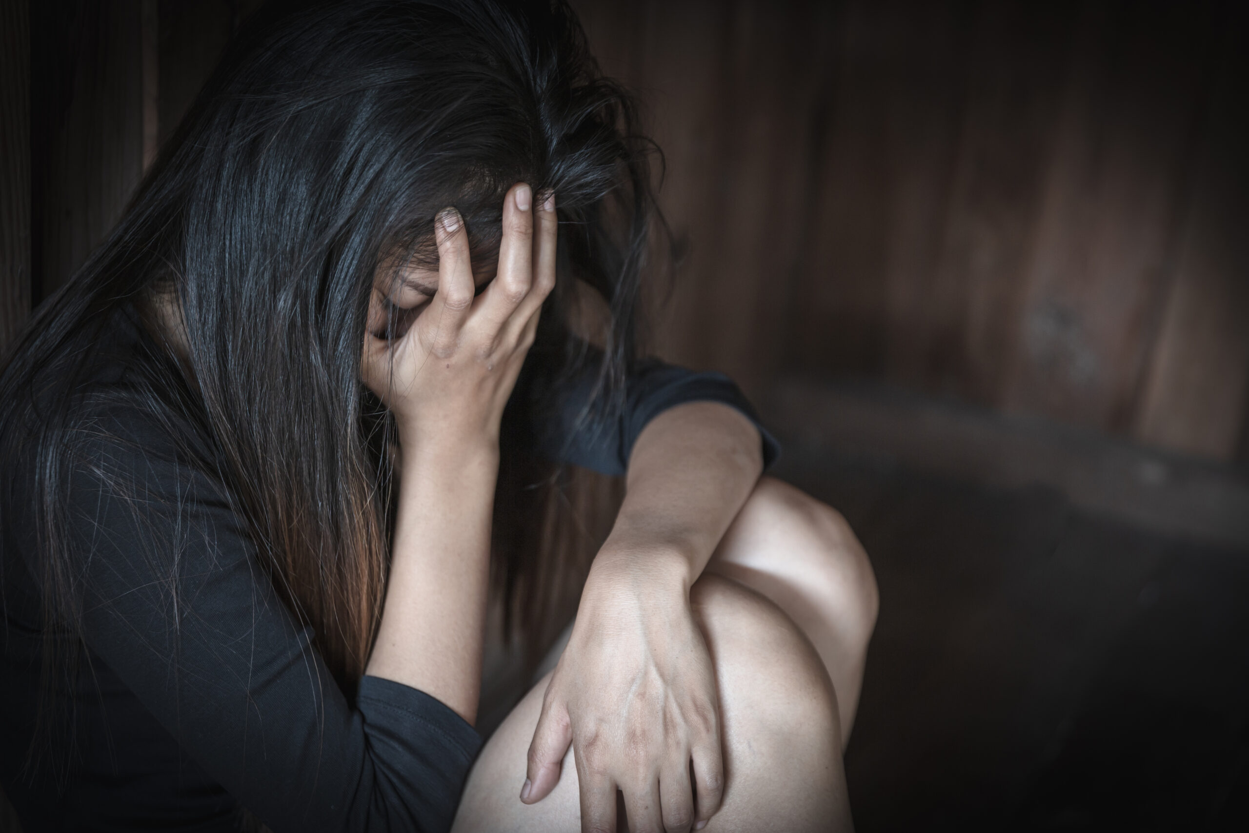 O adolescentă de 16 ani a murit după ce a fost forţată să stea într-o „colibă pentru menstruaţie”