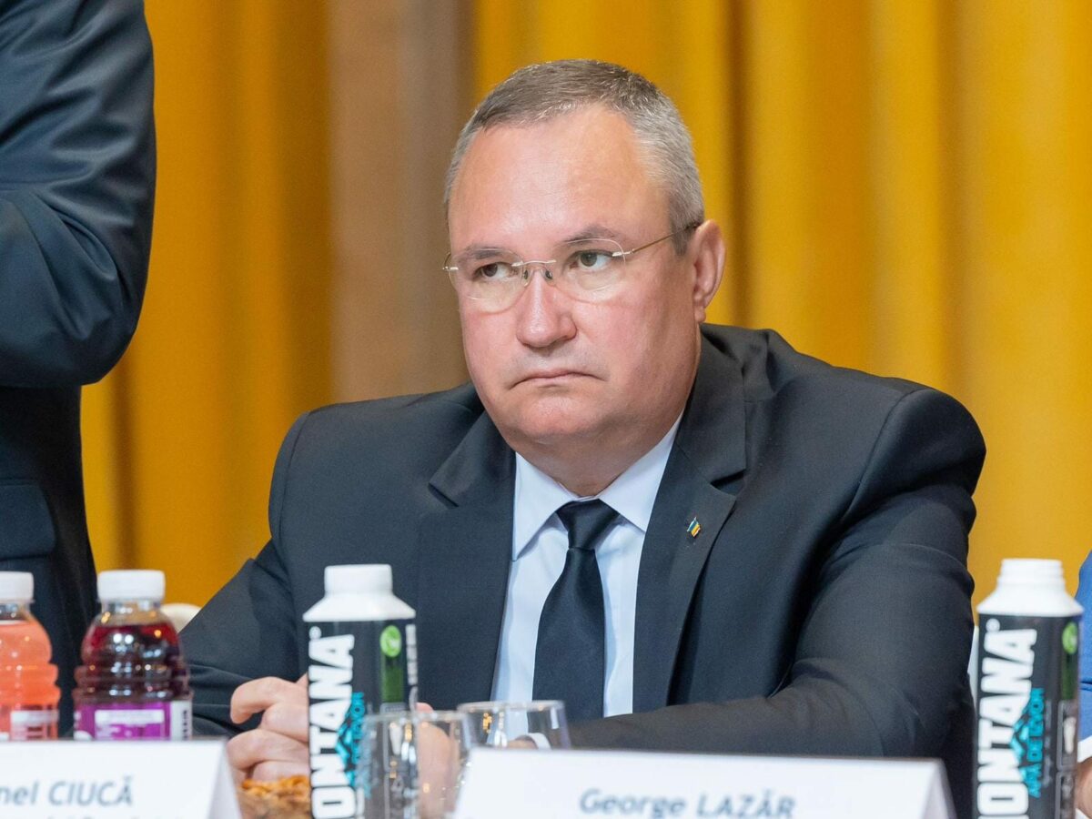 Premierul Nicolae Ciucă se întâlnește cu sindicatele din educaţie, la Palatul Victoria