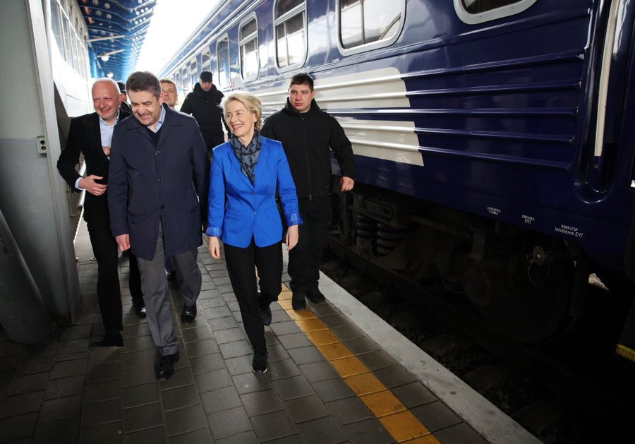 Ursula von der Leyen sărbătorește Ziua Europei în capitala Ucrainei