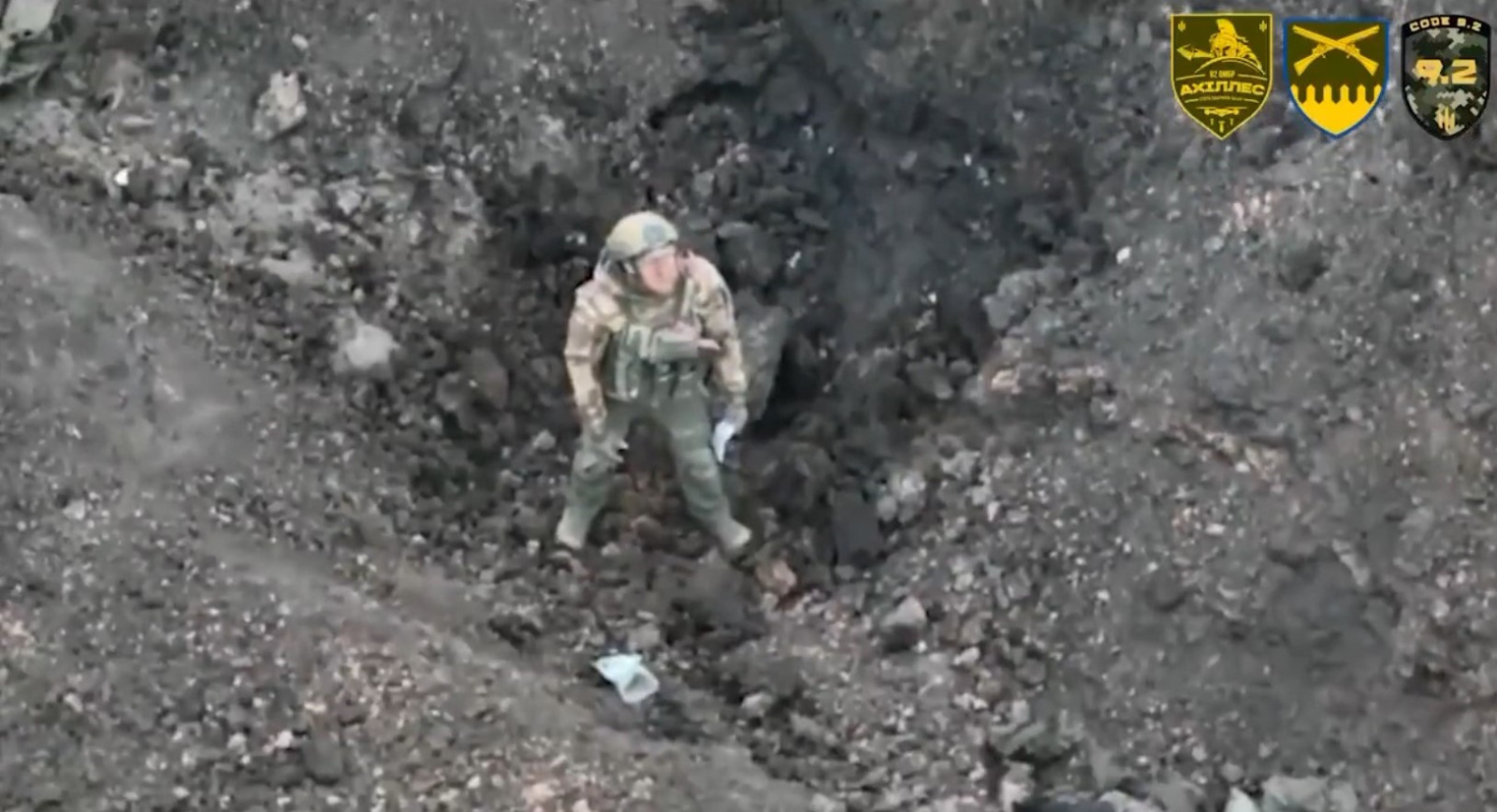 Un soldat rus a ales să se predea unei drone ucrainene, apoi camarazii săi au început să tragă asupra lui. Ce s-a întâmplat după