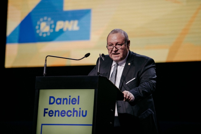 Fenechiu îi arată ușa lui Grindeanu și anunță că Nicolae Ciucă ar putea fi ministru în nou cabinet
