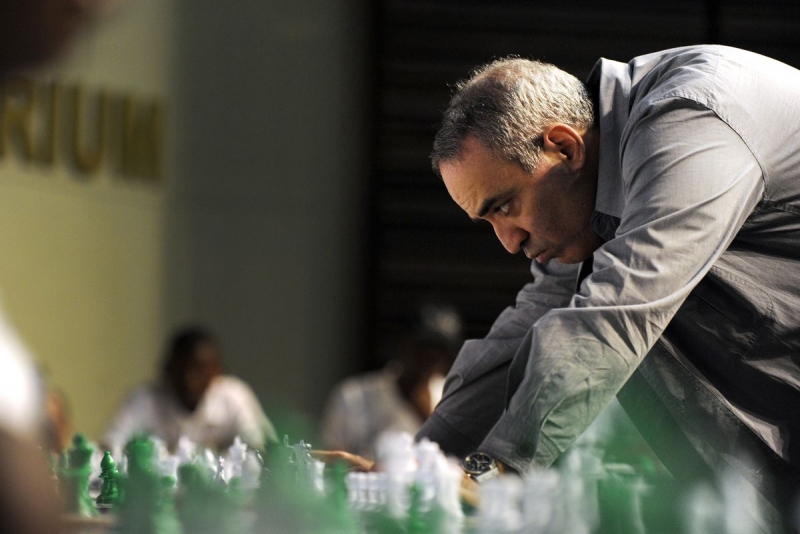 Garry Kasparov opens 2023 Superbet Chess Classic Romania tournament in Bucharest