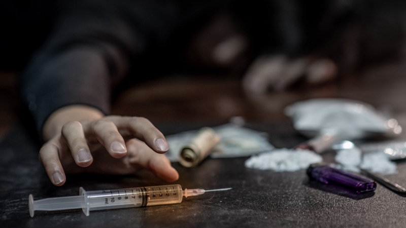 Trafic de droguri – şapte persoane în arest preventiv şi două în arest la domiciliu