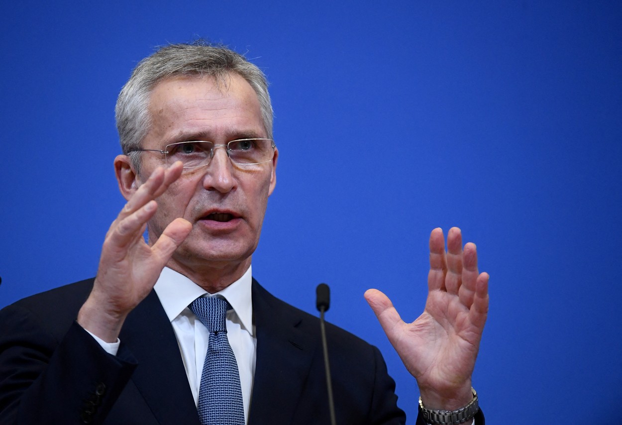 NATO analizează posibilitatea garanţiilor pentru Ucraina, dar nu vrea un conflict mai amplu cu Rusia