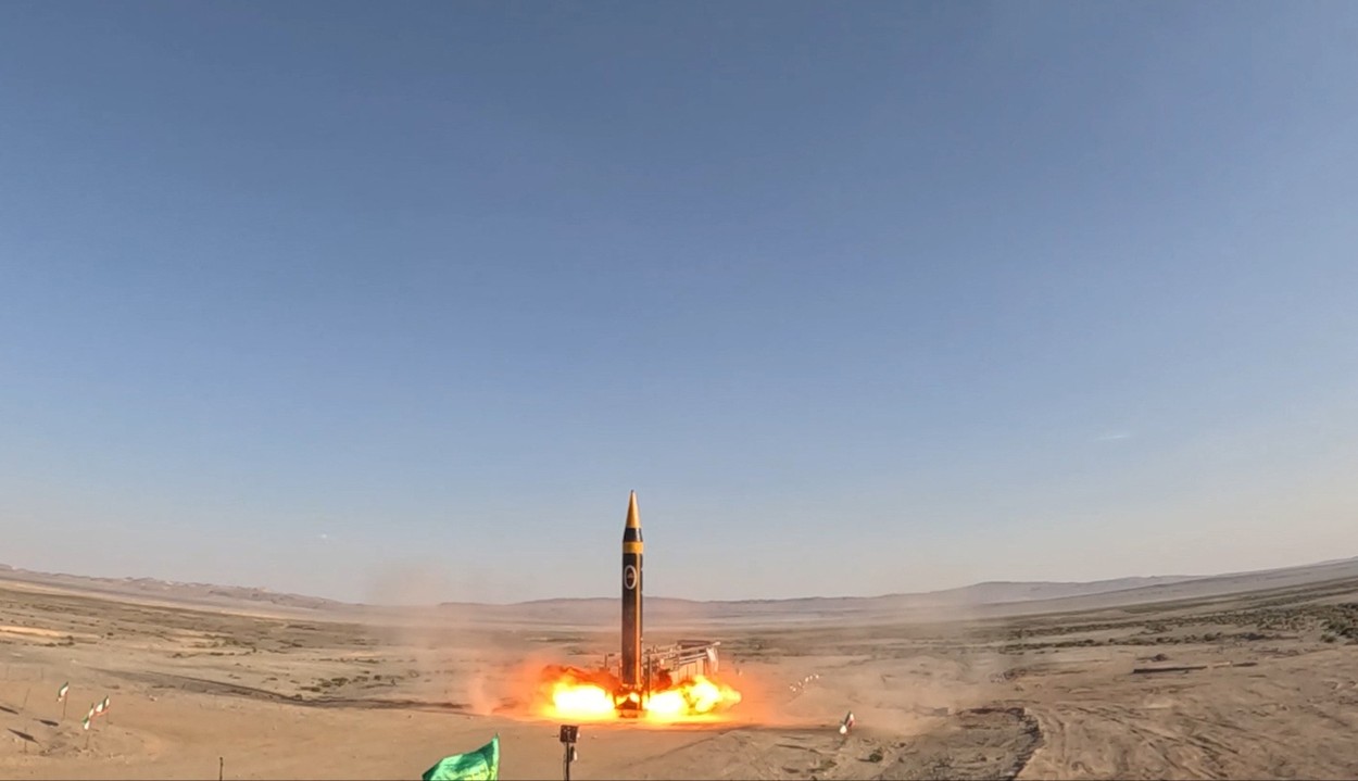 Iranul a testat o nouă rachetă balistică. Mișcarea, văzută ca o amenințare la adresa Israelului