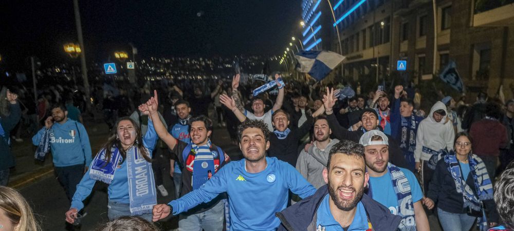 Tânărul împușcat în stradă după ce Napoli a luat titlul era fiul unui șef al mafiei! Ce urmează