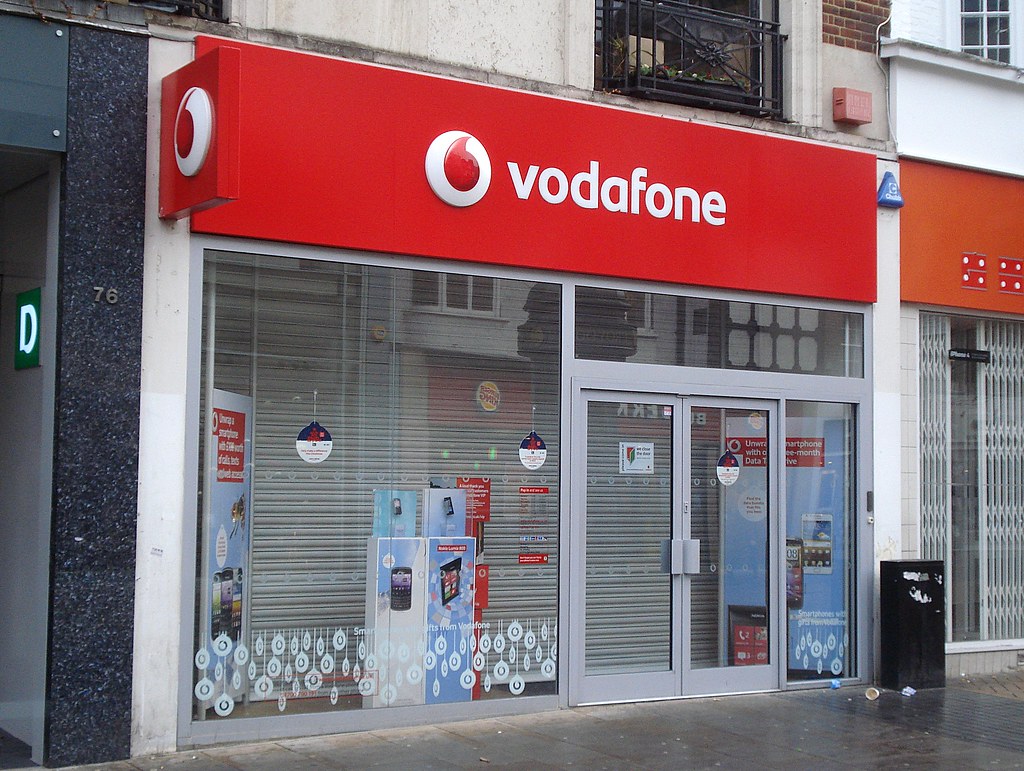 Vodafone concediază 11.000 de angajați!