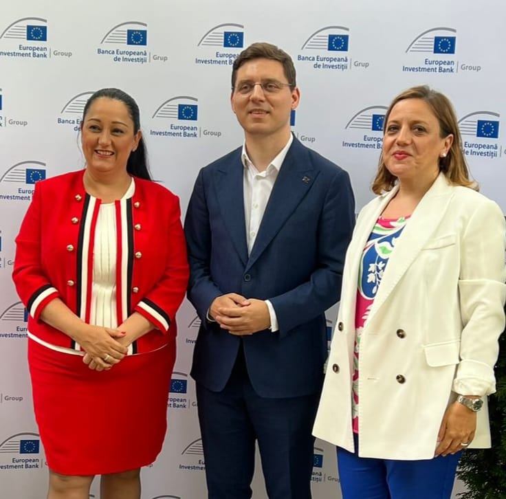 ”Au fost semnate finanţări de 675 milioane de € pentru România”