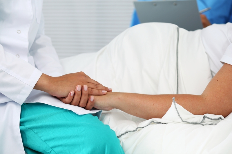 Confuzie totală pe tema interzicerii avortului în SUA: Medicii care dau pastile în state interzise nu pot fi pedepsiți