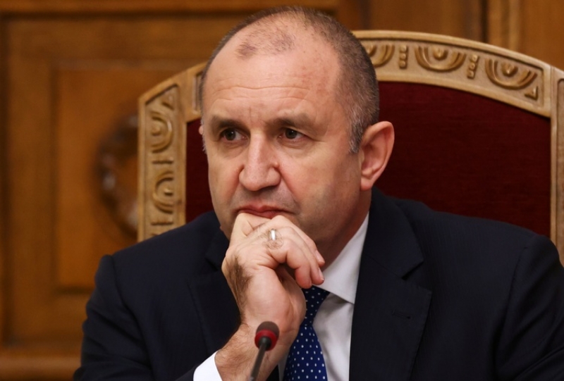 Președintele Bulgariei își acuză propriul Guvern că vrea să împingă țara tot mai aproape de război