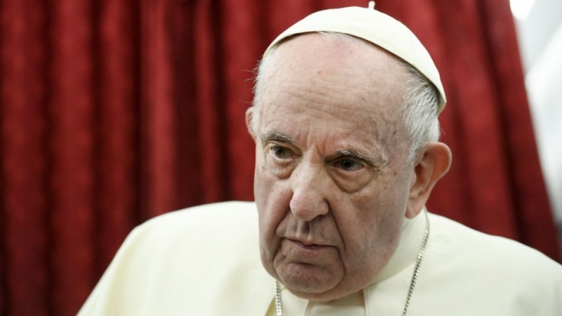 Vești bune de la Vatican: operația la care a fost supus Papa Francisc a decurs fără complicații