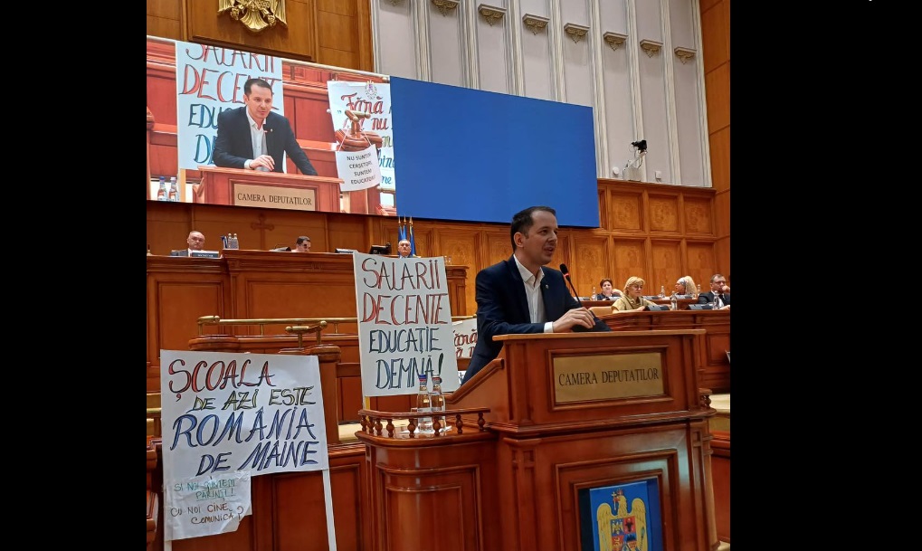 USR a adus mesajele profesorilor greviști