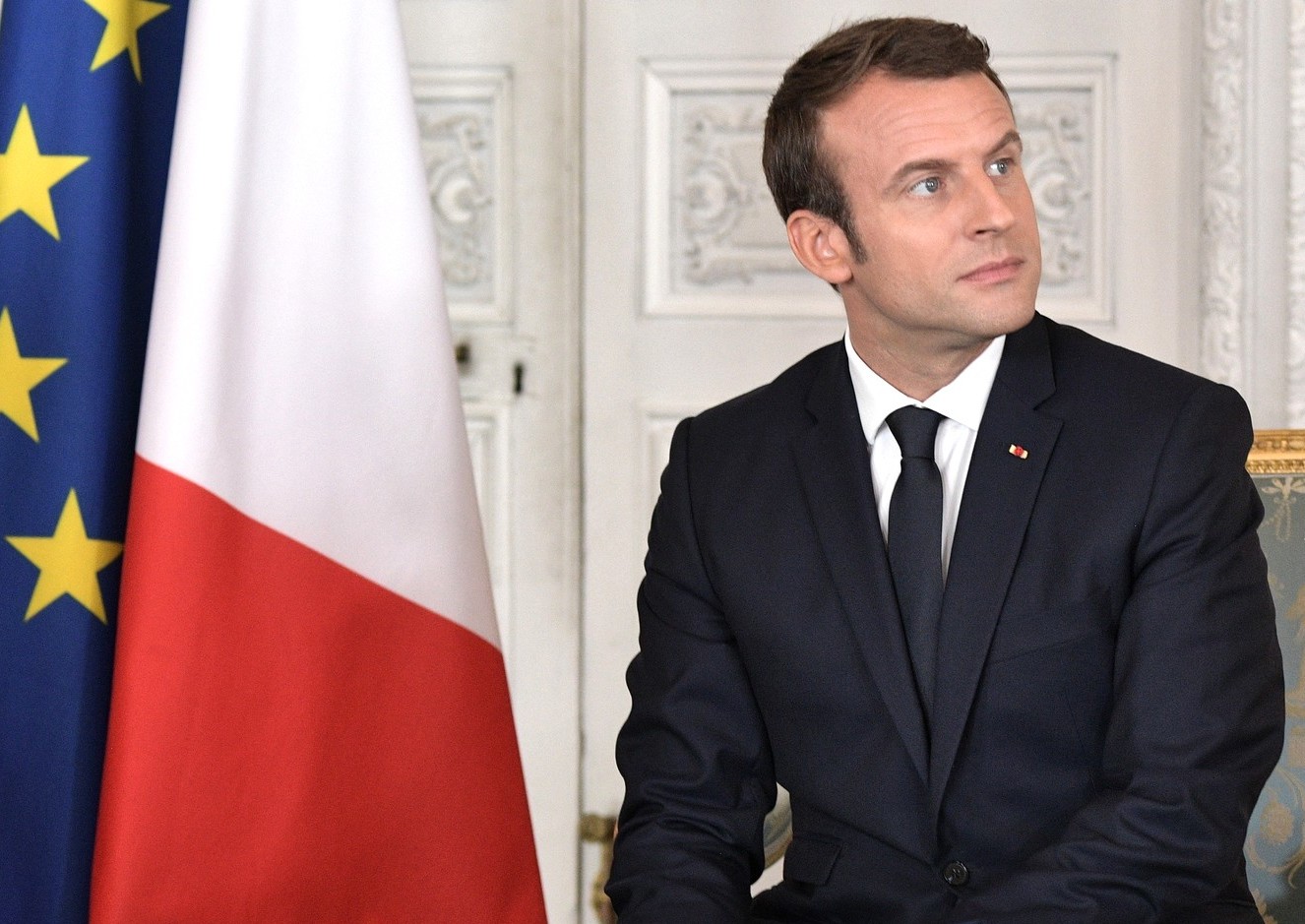 Macron a primit un vârf de deget tăiat, la Élysée. Poliția a deschis o anchetă