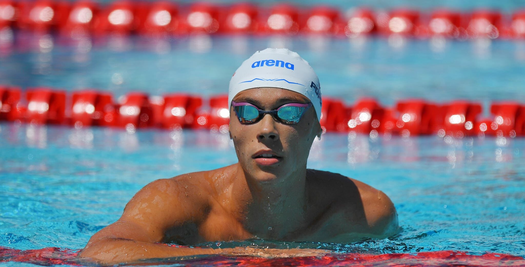 David Popovici înoată pentru a-şi păstra titlul mondial la 100 metri liber