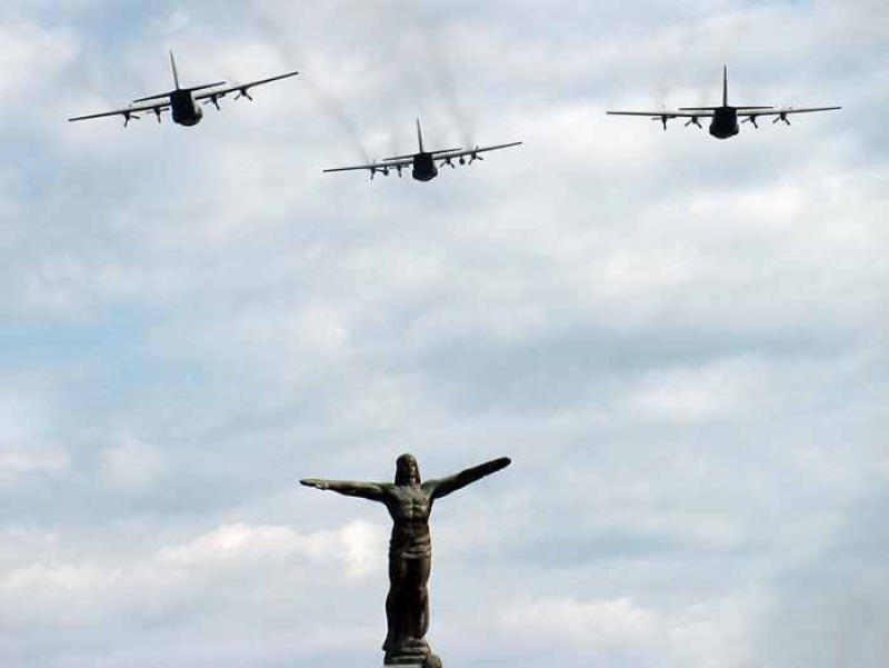 Fighter planes and helicopters will fly over capital city Bucharest on Aviation Day