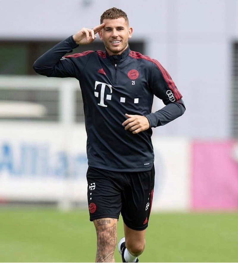 Fundaşul francez Lucas Hernandez, de la Bayern Munchen la PSG
