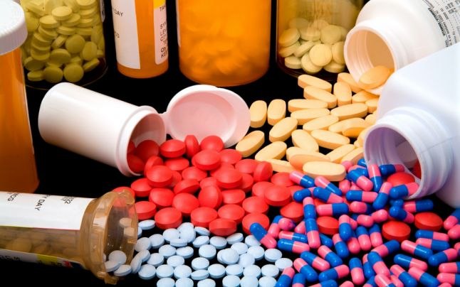 Un cunoscut medic infecționist critică măsura privind administrarea antibioticelor fără rețetă: „Farmaciștii nu au competența asta”