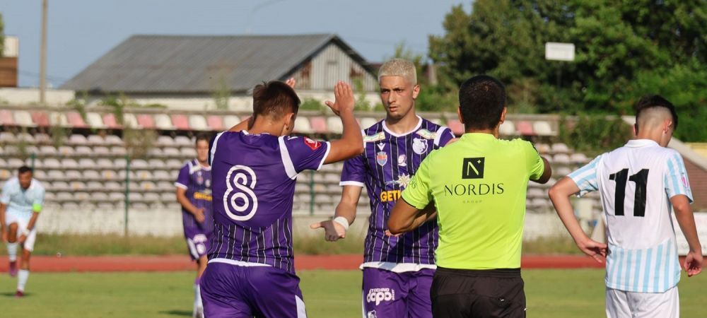 Liga 2 | Toate meciurile zilei sunt ACUM! Favorită-surpriză la casele de pariuri pentru promovare