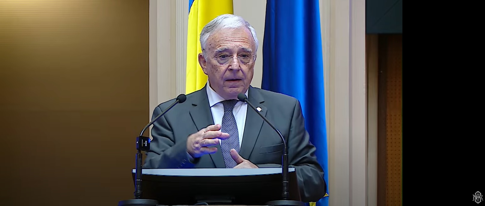 Mugur Isărescu ar prelua la BNR protecția consumatorului de servicii financiar-bancare. „E mai bine să se certe lumea sub același acoperiș”