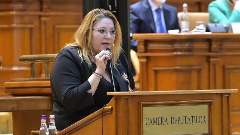 ‘Se face sex în Casa Poporului!’ (VIDEO)
