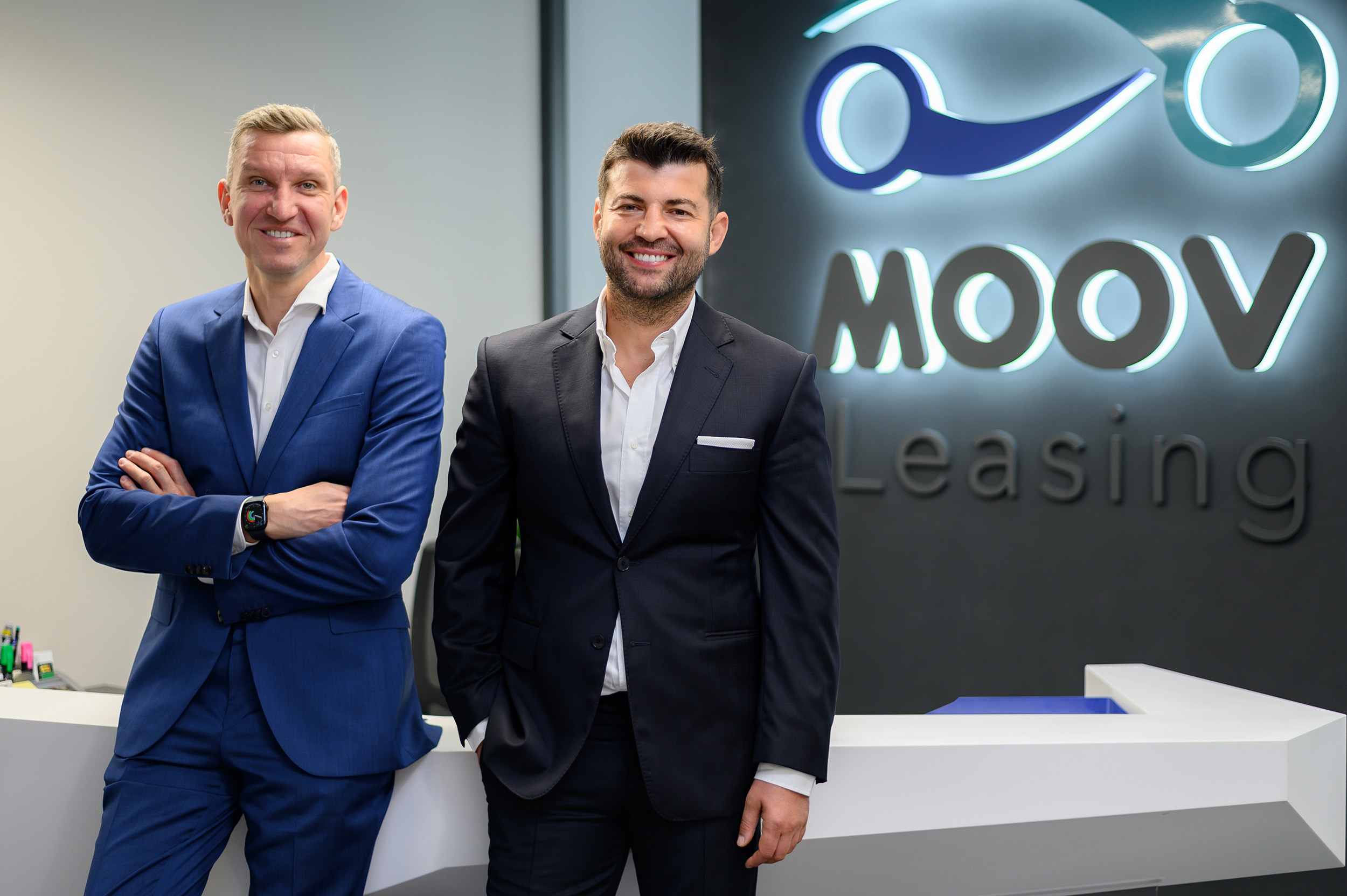 Fondatorii International Alexander Holding, atrași în acționariatul platformei Moov Leasing, care oferă pachete de servicii auto integrate de leasing