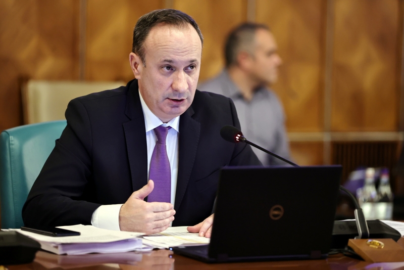 Bugetul pe 2023 se închide pe investiţii şi pe fonduri europene