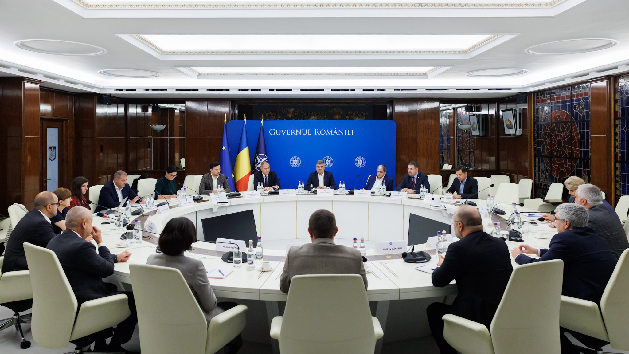 Marcel Ciolacu s-a înțeles cu băncile / Comisioanele nu vor fi majorate