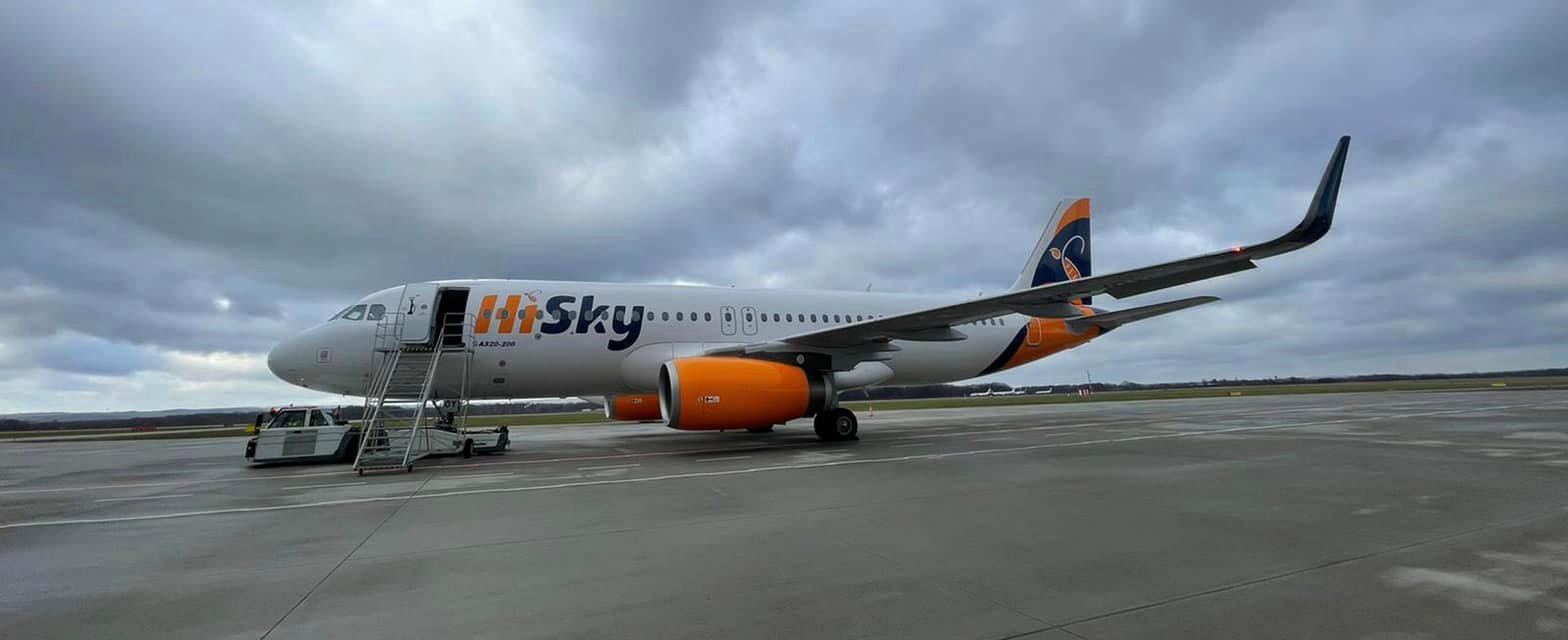 O companie aeriană reintroduce zborul direct între România şi SUA, după 20 de ani