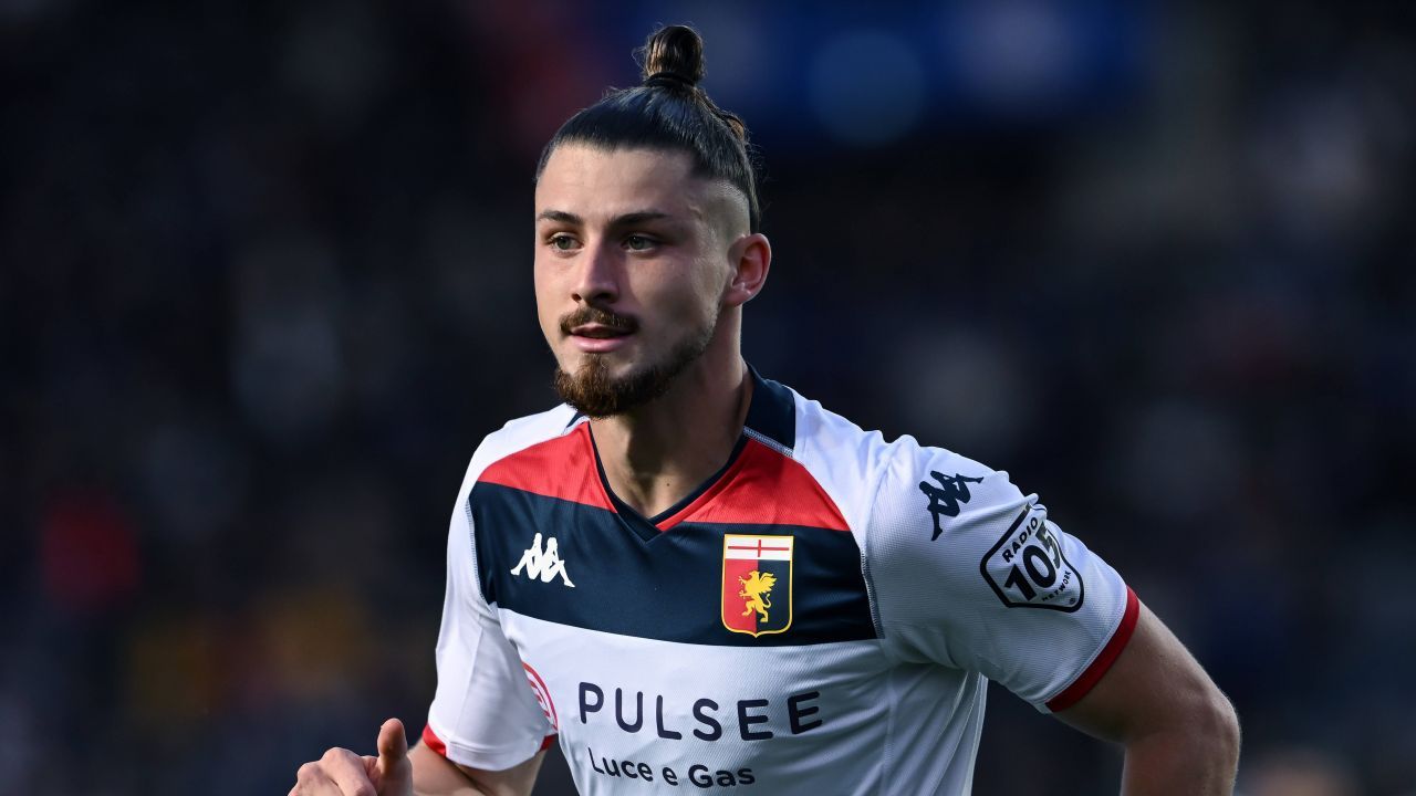 Radu Drăgușin, lăudat de antrenor după un an perfect în tricoul lui Genoa: „O creștere notabilă în ultimul an!”