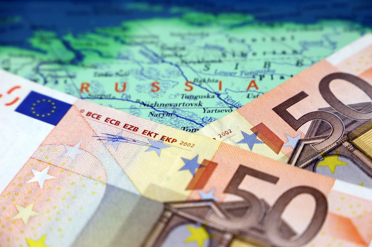 Comisia Europeană va propune modalități de folosire a profiturilor generate de activele ruse, dar este improbabil să ajungă în curând la Ucraina