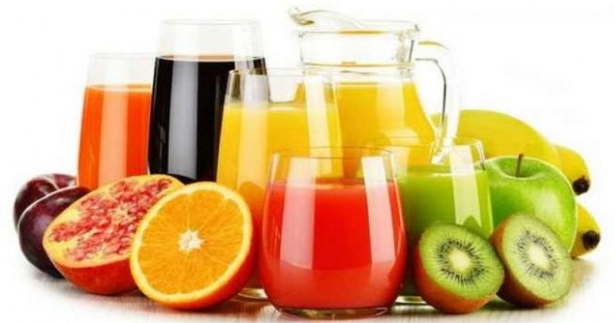De ce ne îngrașă sucul de fructe 100% natural. Medic: „Mai bine mâncăm fructul ca atare”