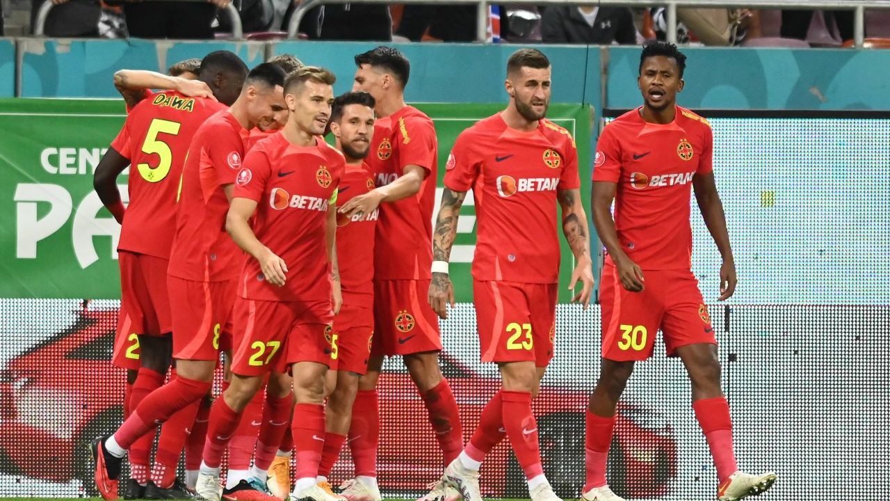 Pleacă de la FCSB?! ”Au fost discuții”