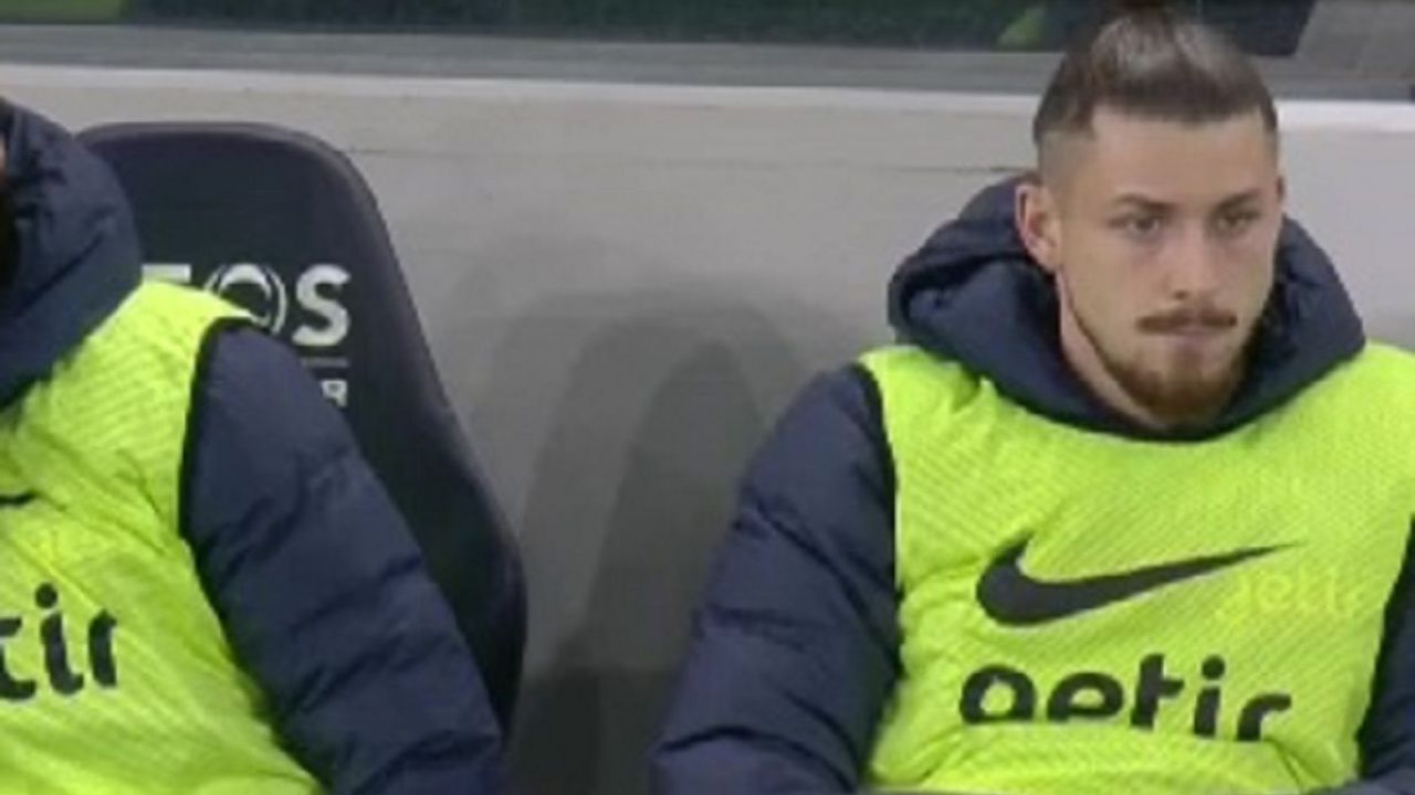 Radu Drăgușin, fără minute contra lui Manchester City: „Se gândește dacă va fi vreodată titular / Arta apărării”