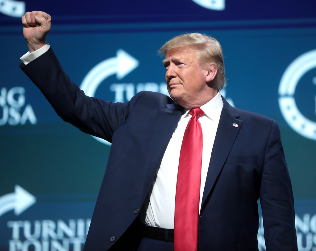 Donald Trump domină primarele republicane din Iowa și își consolidează statutul de candidat favorit pentru alegerile prezidențiale