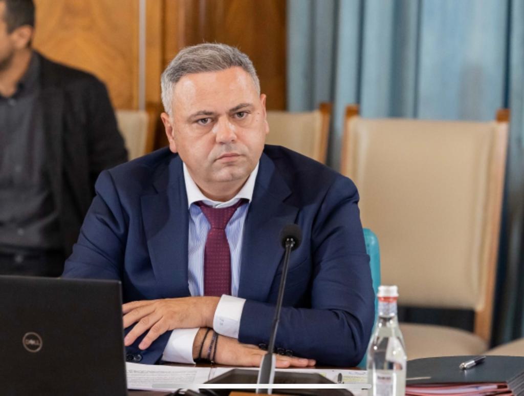 Produse din import, în loc de autohtone, puse la vânzare, facturi de zeci de milioane de lei neînsasate. Neregulile descoperite la Casa Unirea