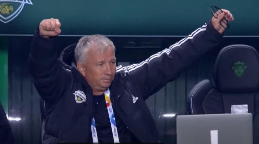 Dan Petrescu joacă ACUM pentru calificarea în sferturile Champions League! Debut dezastruos: gol primit de la aproape 30 de metri