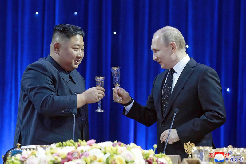 Cadoul primit de Kim Jong Un de la Vladimir Putin