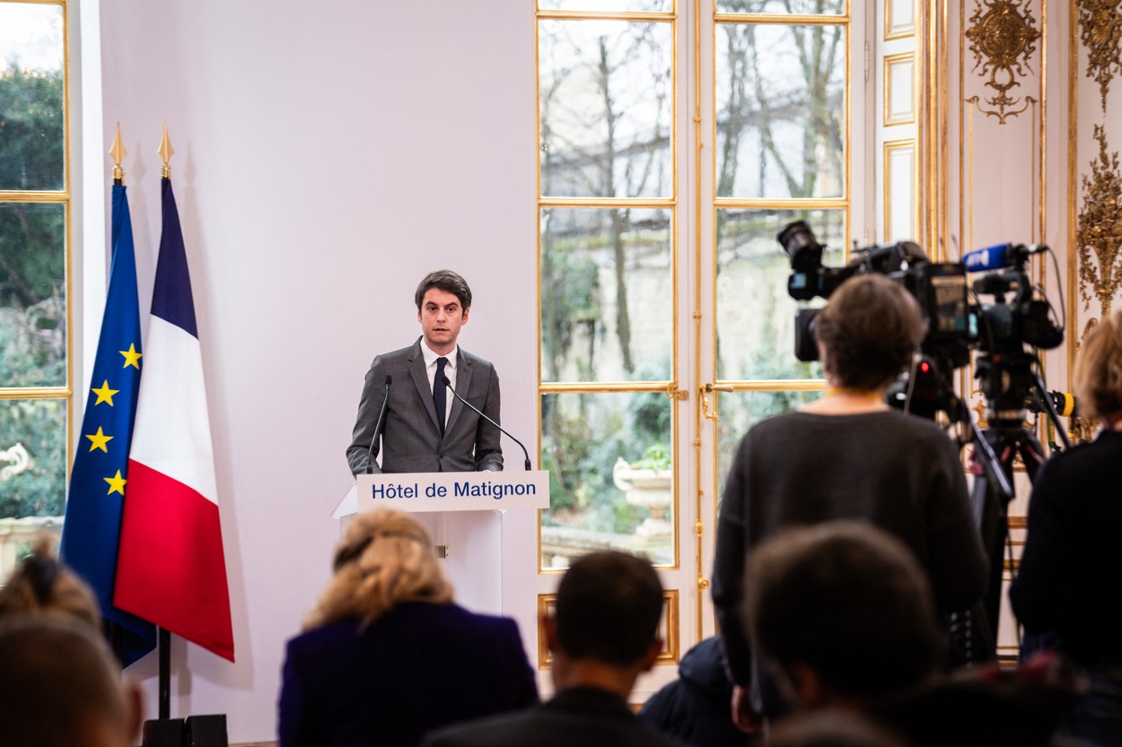 Premierul Franței anunță măsuri suplimentare pentru protejarea FERMIERILOR și cere un plan european