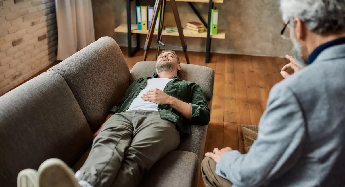 Generația ’90, cea mai fidelă pacientă a psihologilor. „Foarte mulți vin cu această problemă“