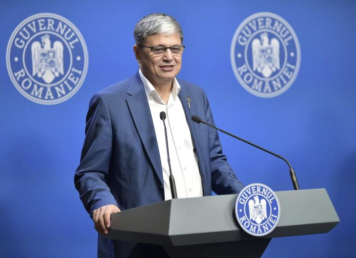 „Gata cu declaraţiile vamale tipărite!”