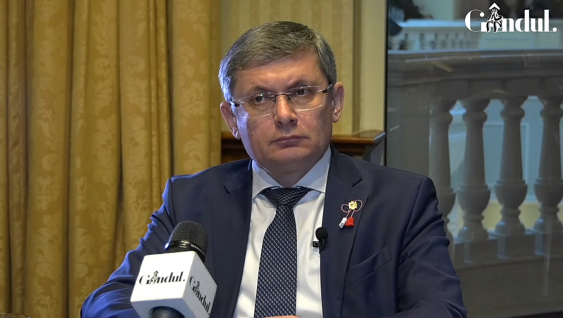 „Sperăm să se facă lumină”