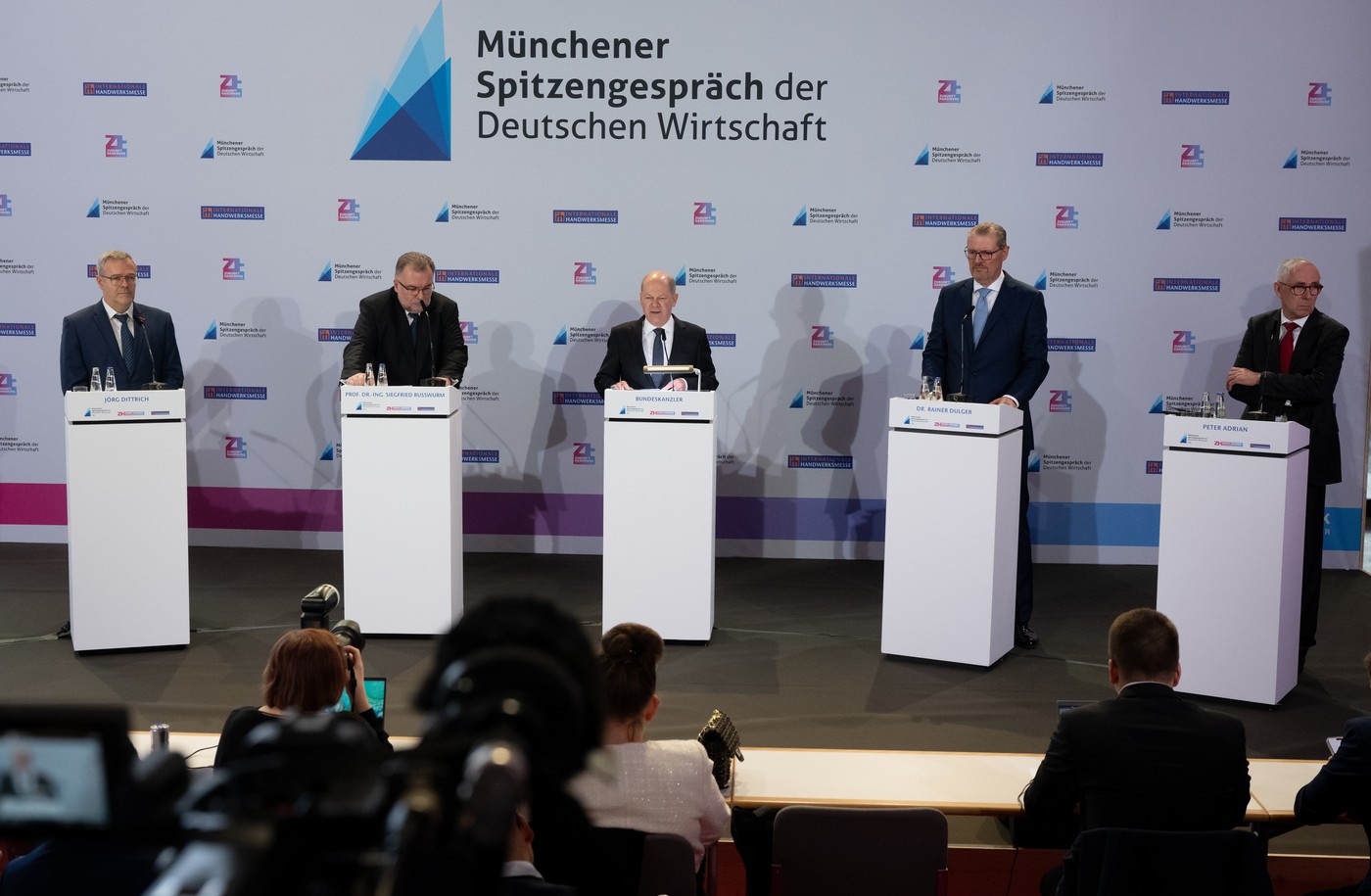 Germania vrea STIMULAREA activităților economice /Olaf Scholz: ”Trebuie să facilităm investițiile”
