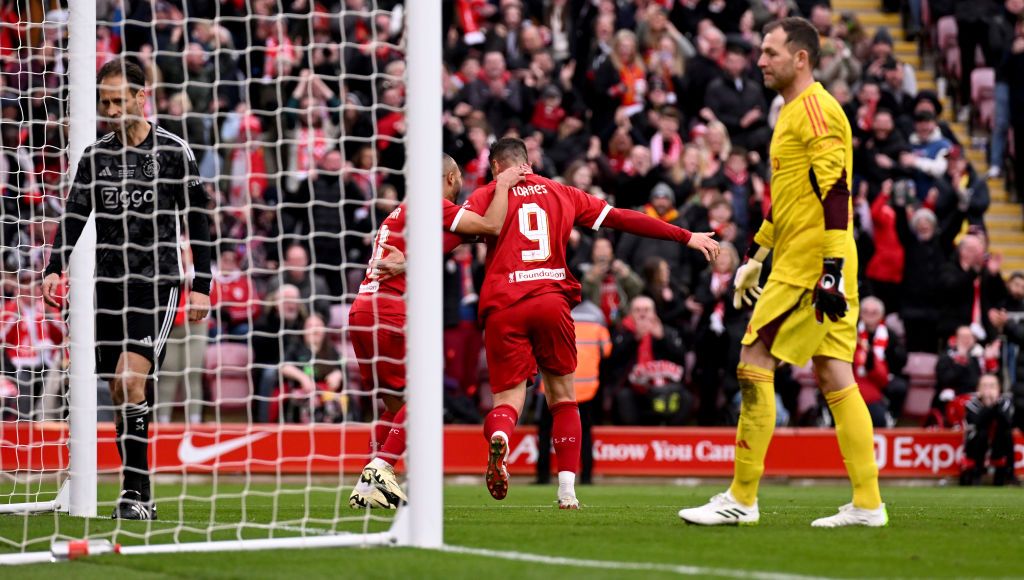 Show pe Anfield! Ce a făcut Bogdan Lobonț în meciul Liverpool Legends – Ajax Legends