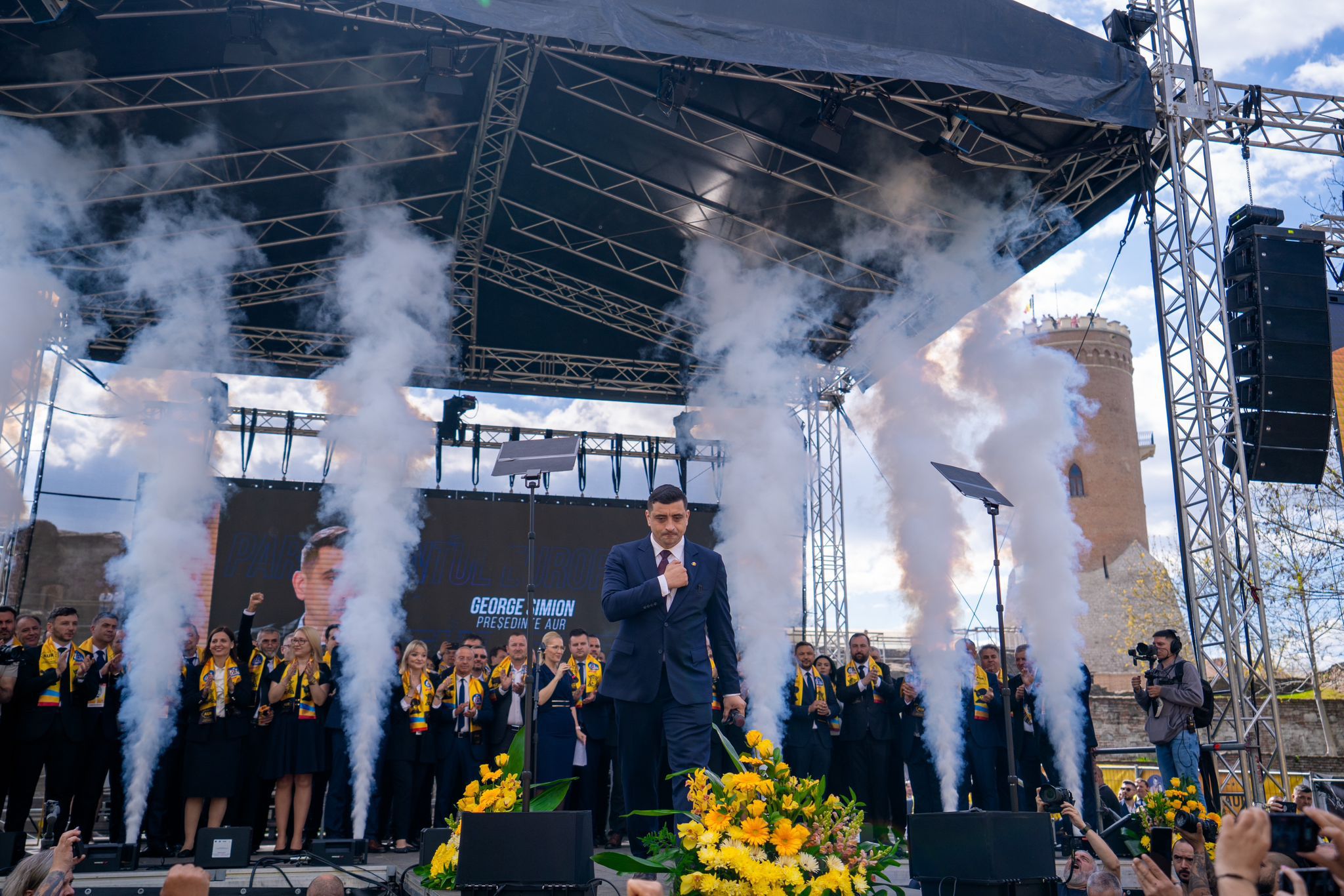 A doua lansare AUR, deschisă de „Vlad Țepeș”, la Târgoviște / George SIMION: Nici nu mă gândesc că pierdem în fața PSD-ului