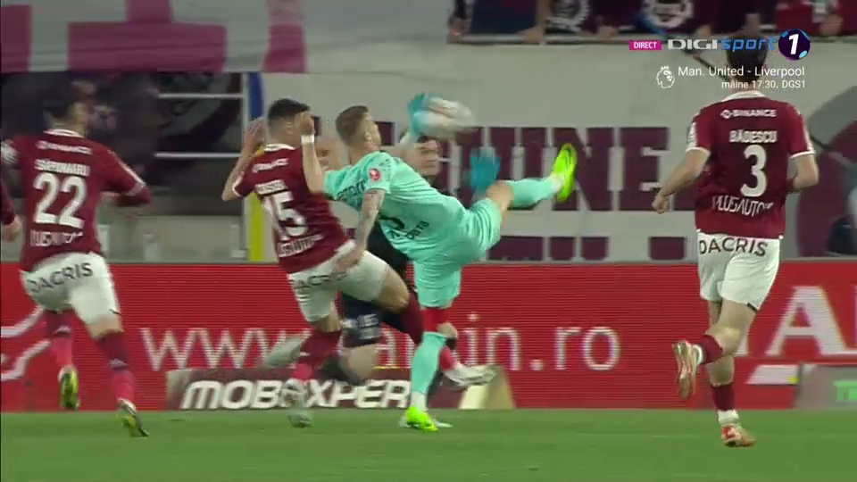 Ce execuție! Daniel Bîrligea a profitat de eroarea lui Marian Aioani în derby-ul vișiniu